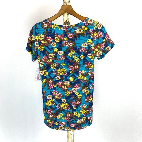 LuLaRoe Floral Classic T - Picture 3 of 7